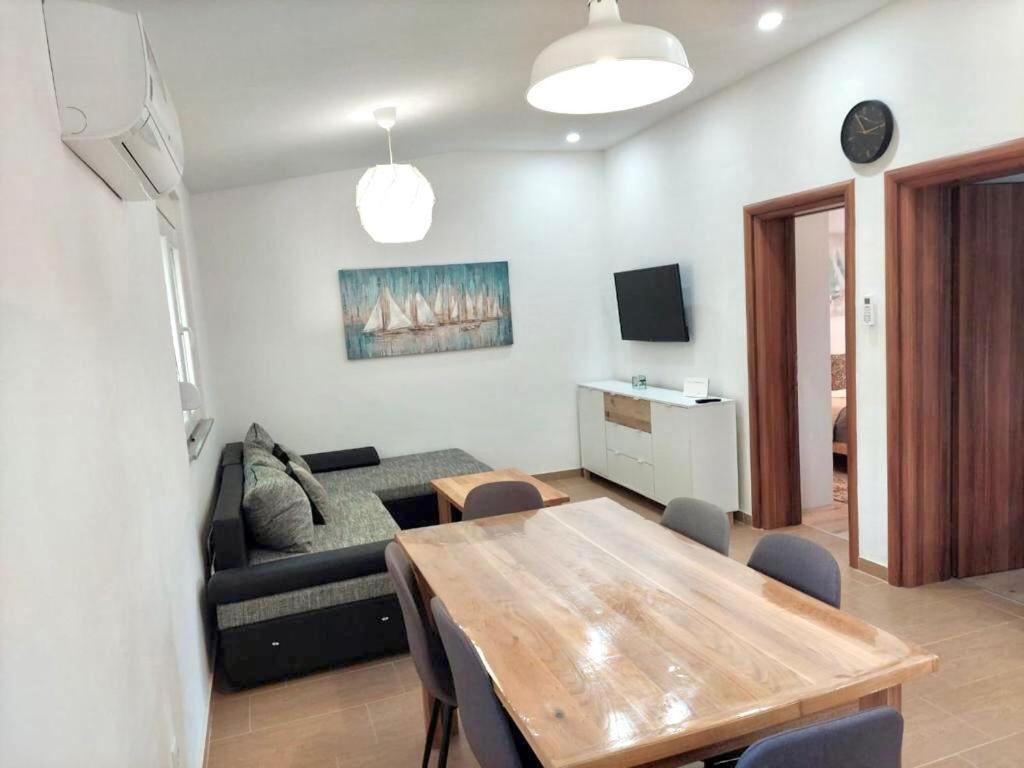 Haus Orchidee Apartment Seline Luaran gambar
